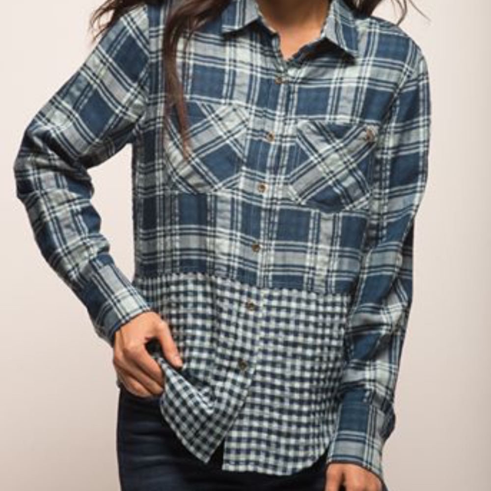 JACHS Girlfriend Plaid Intentions Top